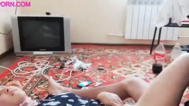 Özbek kız ihanetin dibine vuruyor